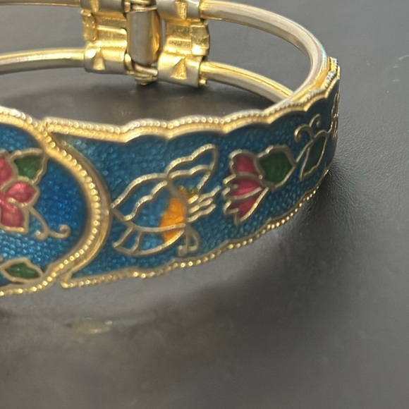 🛑🛑Sold- Vintage Cloisonné Floral Butterfly Hinge Bracelet - Picture 3 of 15